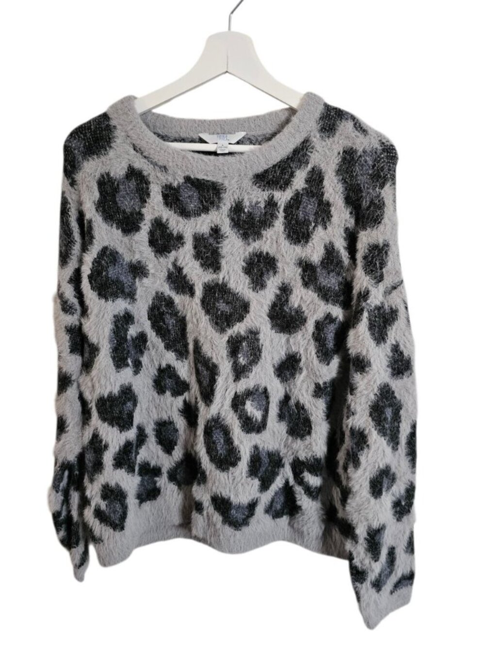Time And Tru Women L 12-14 Fuzzy Animal Print Sweater Gray Black Statement Knit - Picture 2 of 7